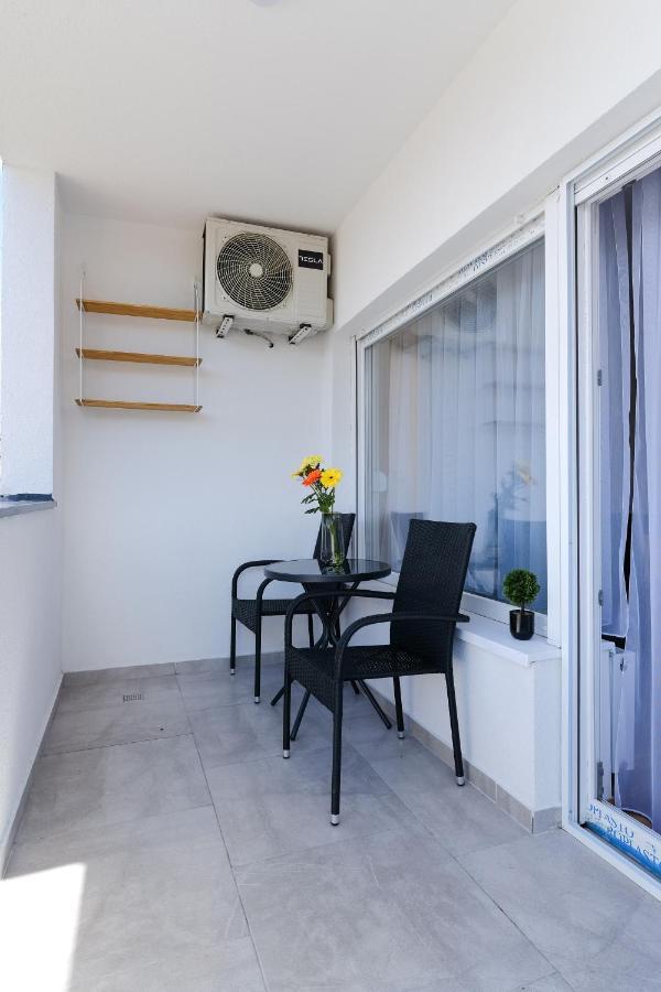 Sara Apartments Високо Екстериор снимка