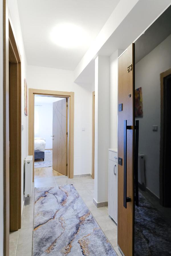 Sara Apartments Високо Екстериор снимка